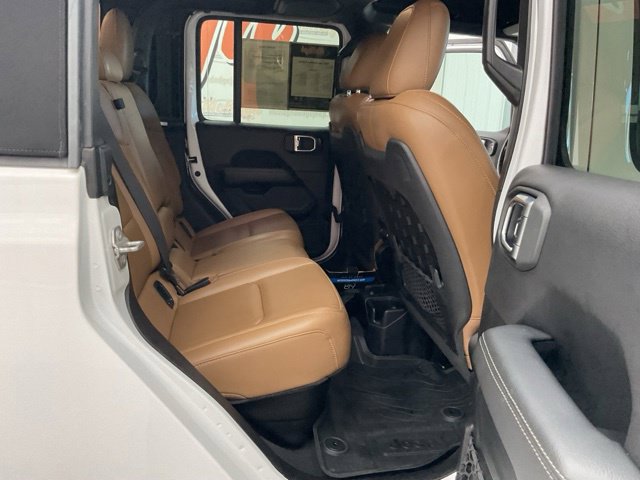2020 Jeep Gladiator Crew Cab Rubicon 4WD - Image 26