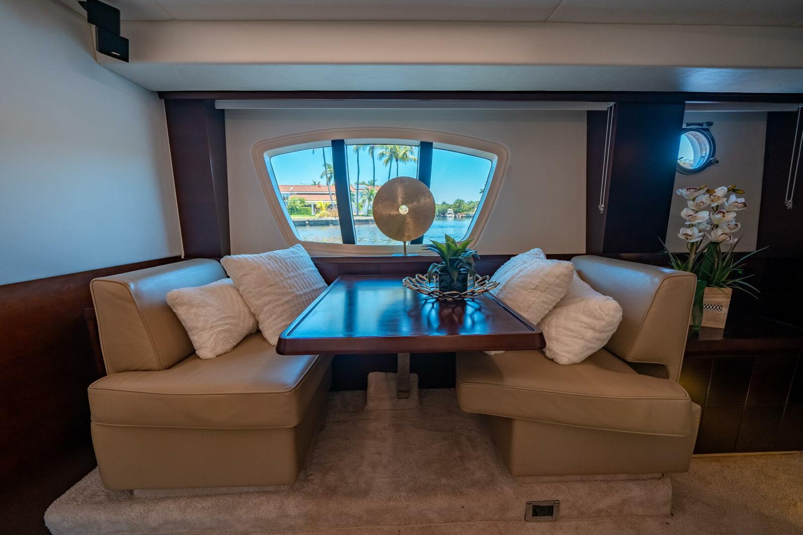 2010 Azimut 75 Fly - Image 38