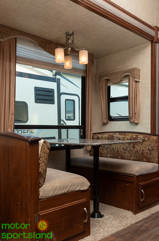 2014 Keystone Laredo 3325TG - Image 19