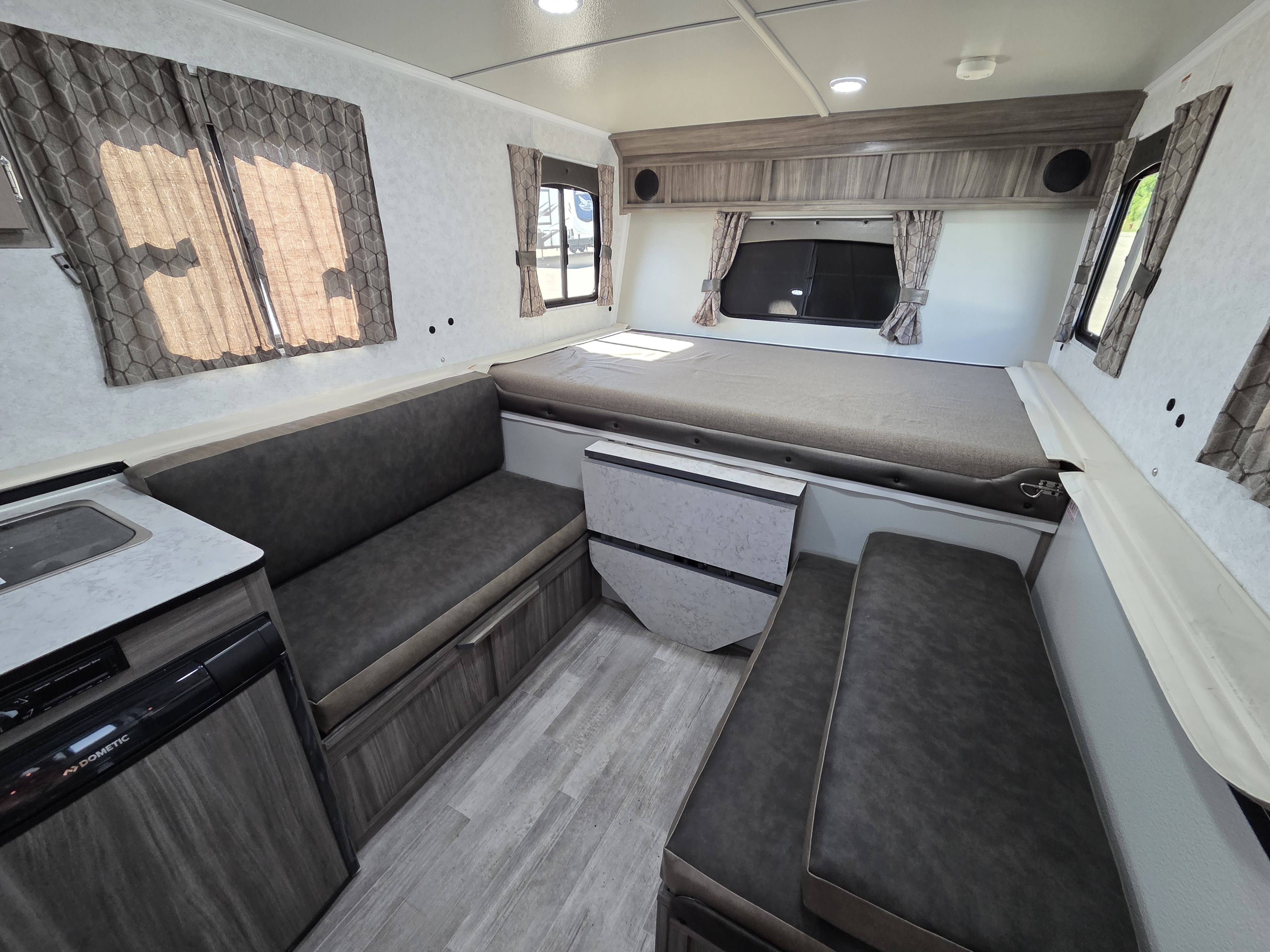 2023 TM Industries Trail Manor 2518KB - Image 6