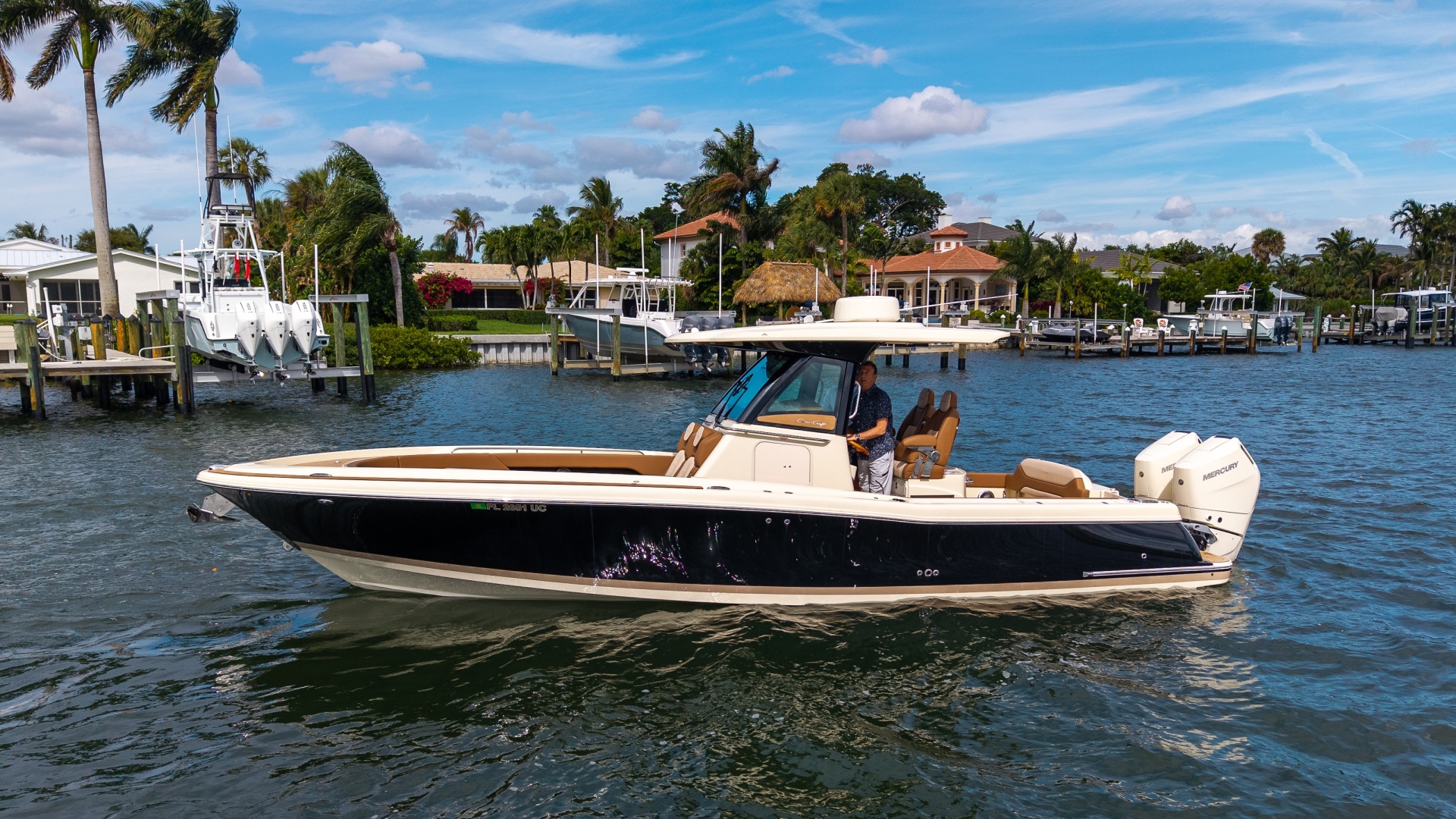 2026 Chris-Craft 31 Catalina - Image 1
