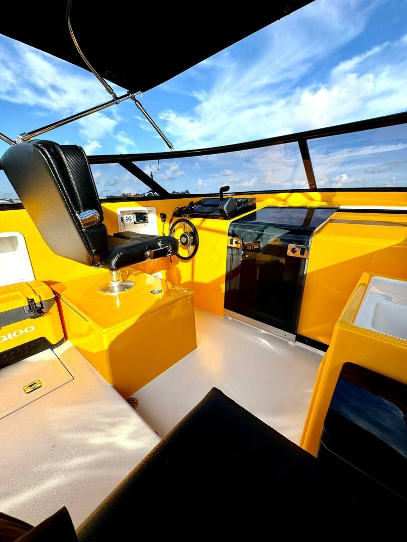 2023 VanDutch Sport 35 - Image 11