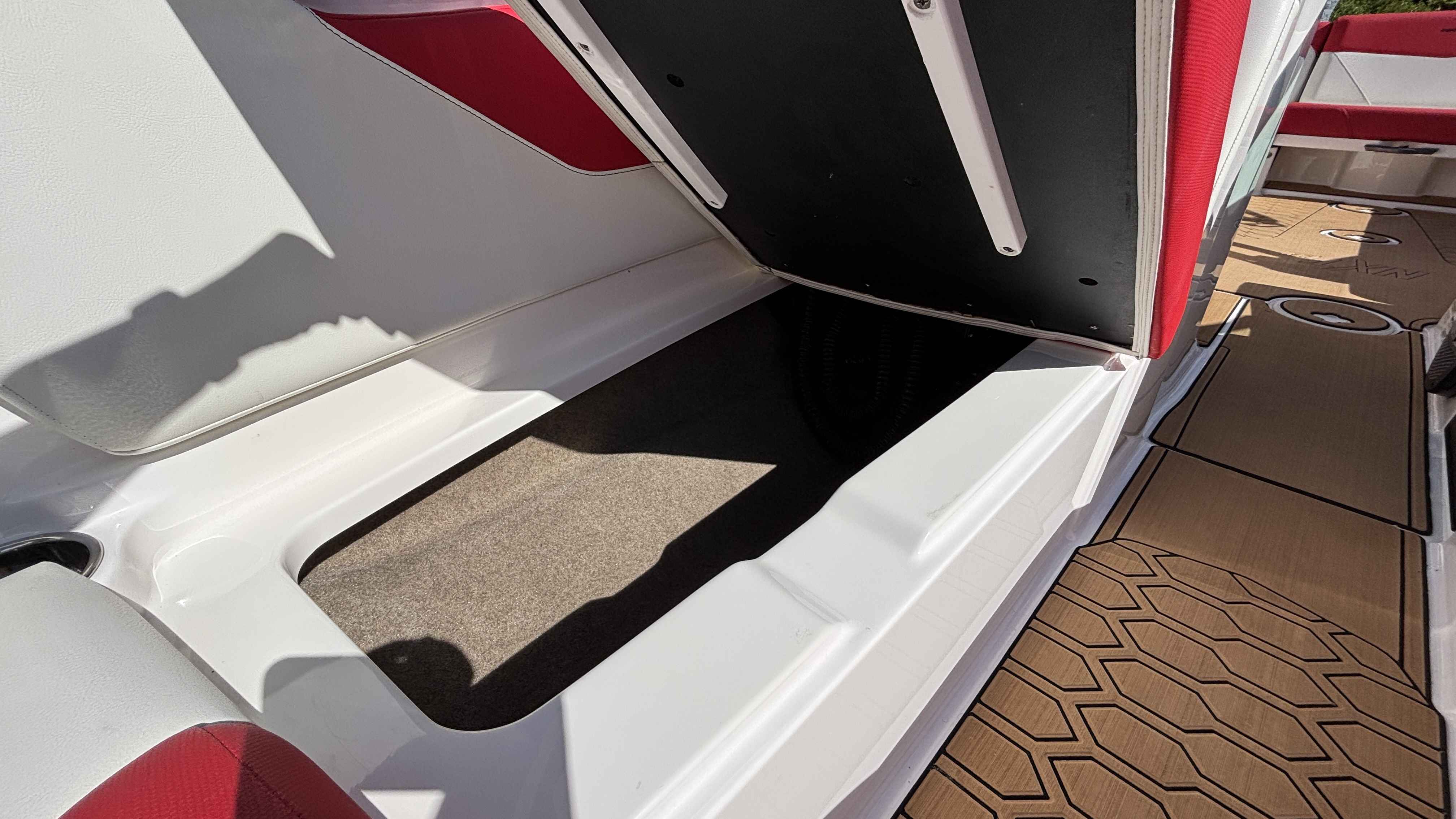 2023 MasterCraft NXT24 - Image 37