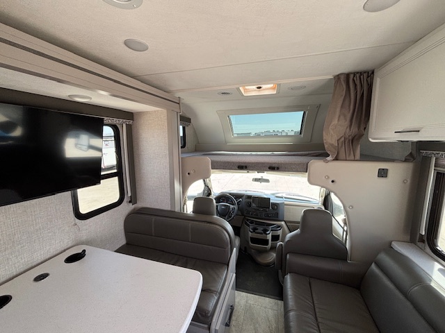 2025 Thor Motor Coach Quantum LC28 - Image 31