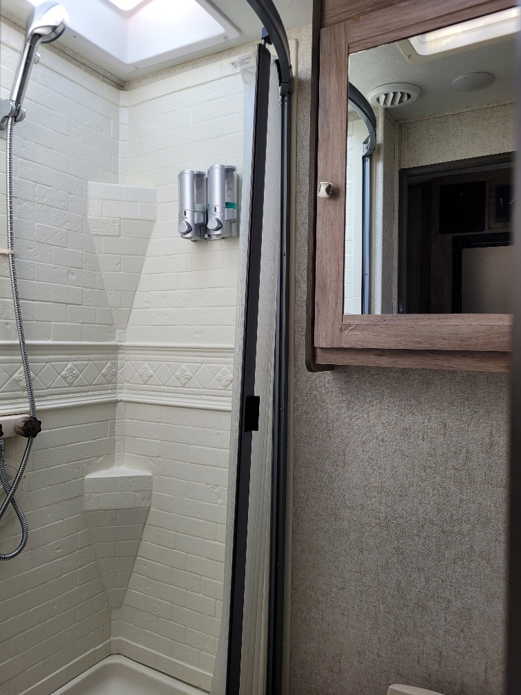 2018 Forest River Forester 2401R MBS - Image 15