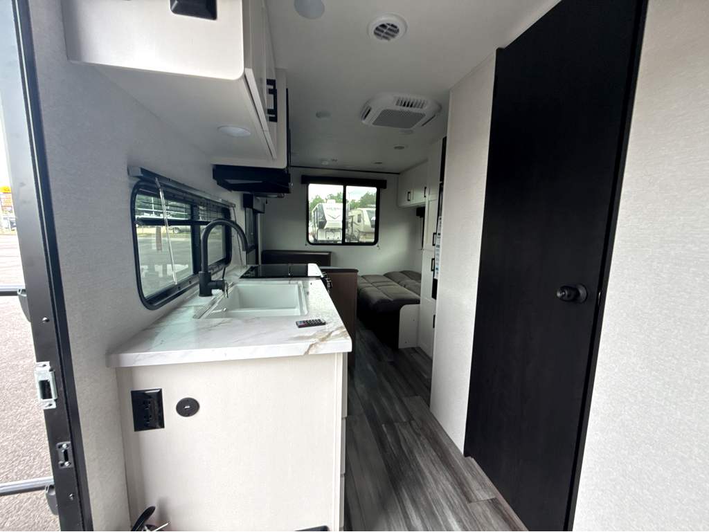 2026 JAYCO JAY FLIGHT SLX 210QB - Image 25