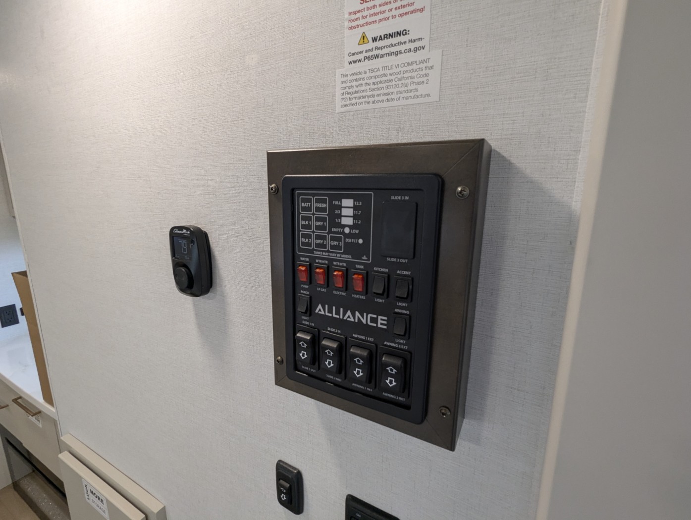 2027 Alliance RV Benchmark 44LFT - Image 31