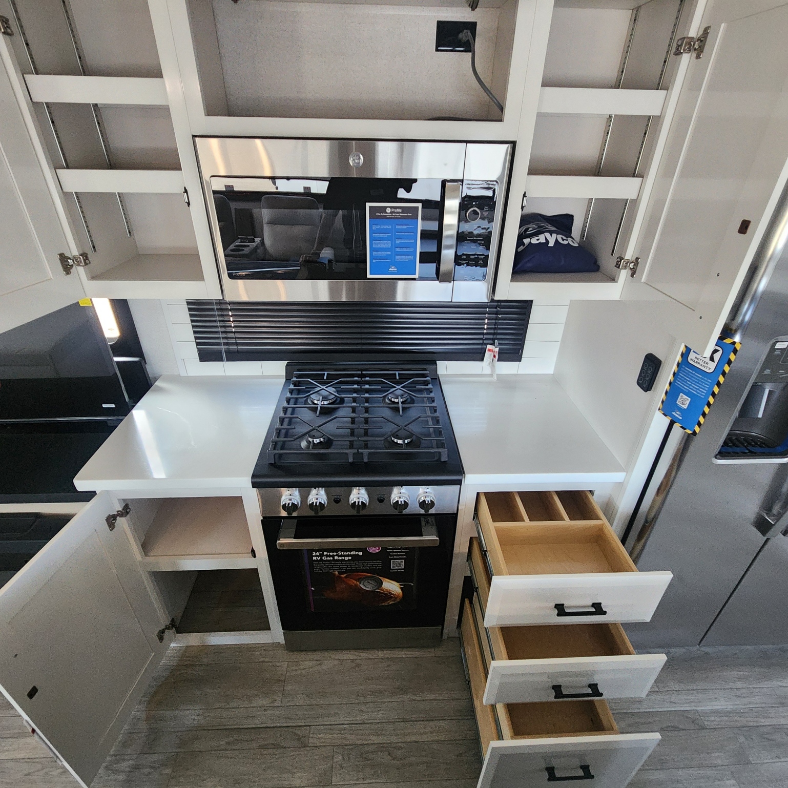 2026 JAYCO PINNACLE 36FBTS - Image 28