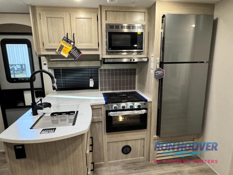 2026 COACHMEN CATALINA 333DBDSCKLE - Image 6