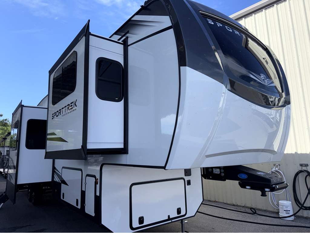 2026 VENTURE RV SPORTTREK 365VFL - Image 1