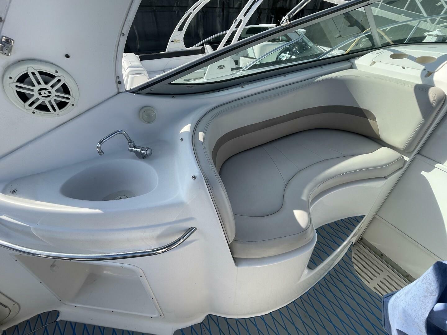 2005 Chaparral 290 Signature - Image 13