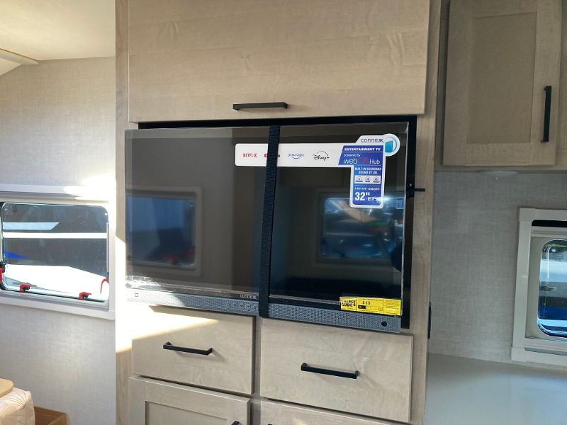 2026 Ember RV Overland Series 201FBQ - Image 10