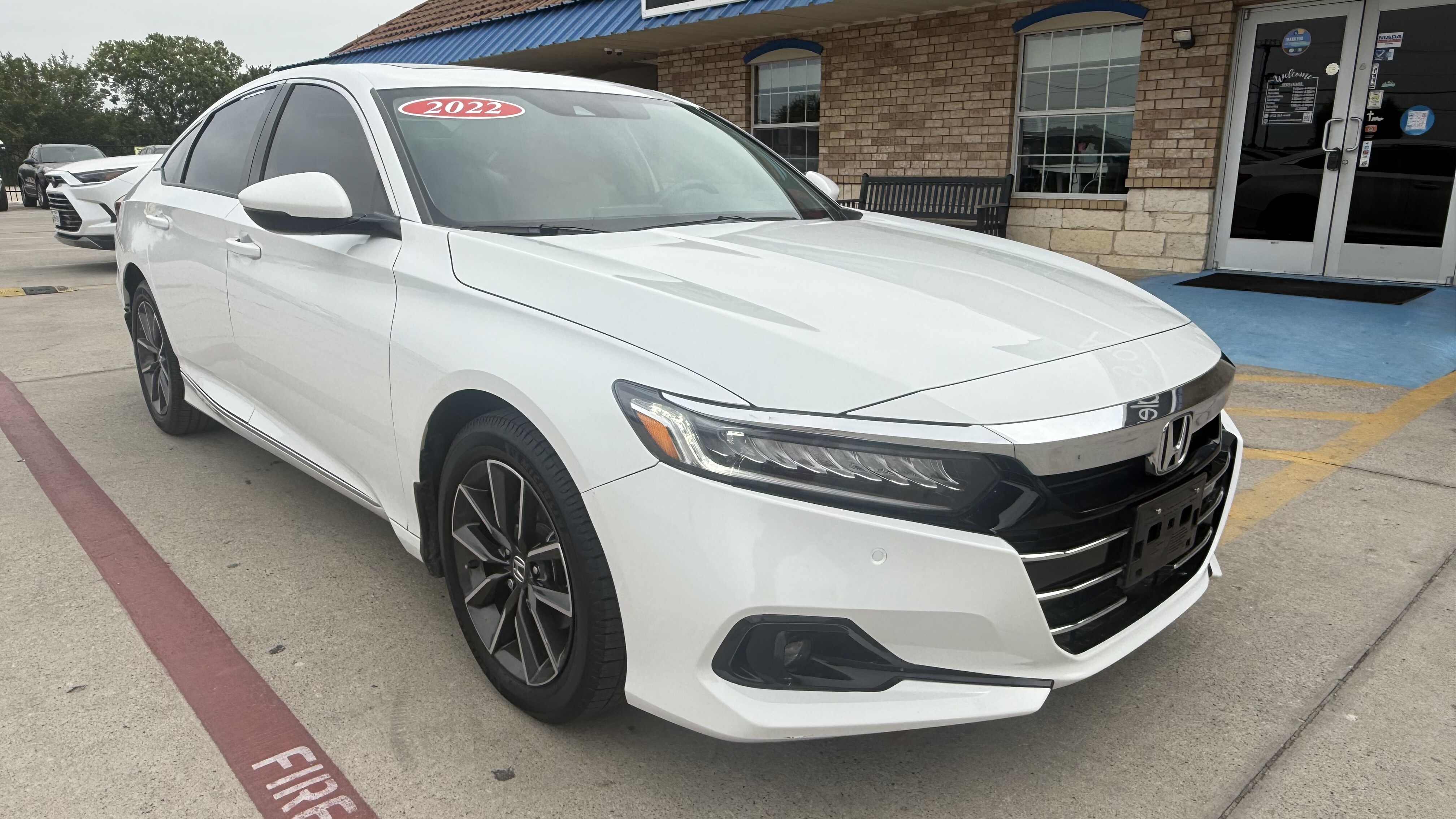 2022 Honda Accord Sedan 4D EX-L - Image 5