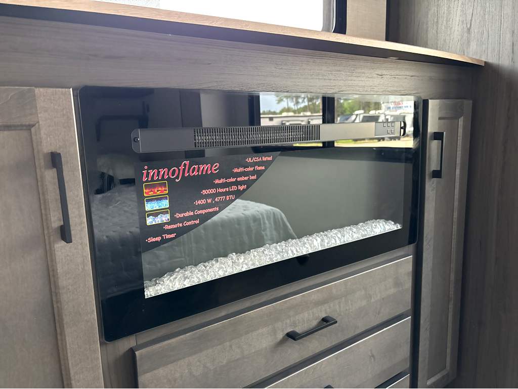 2026 VENTURE RV SPORTTREK 333VFK - Image 27
