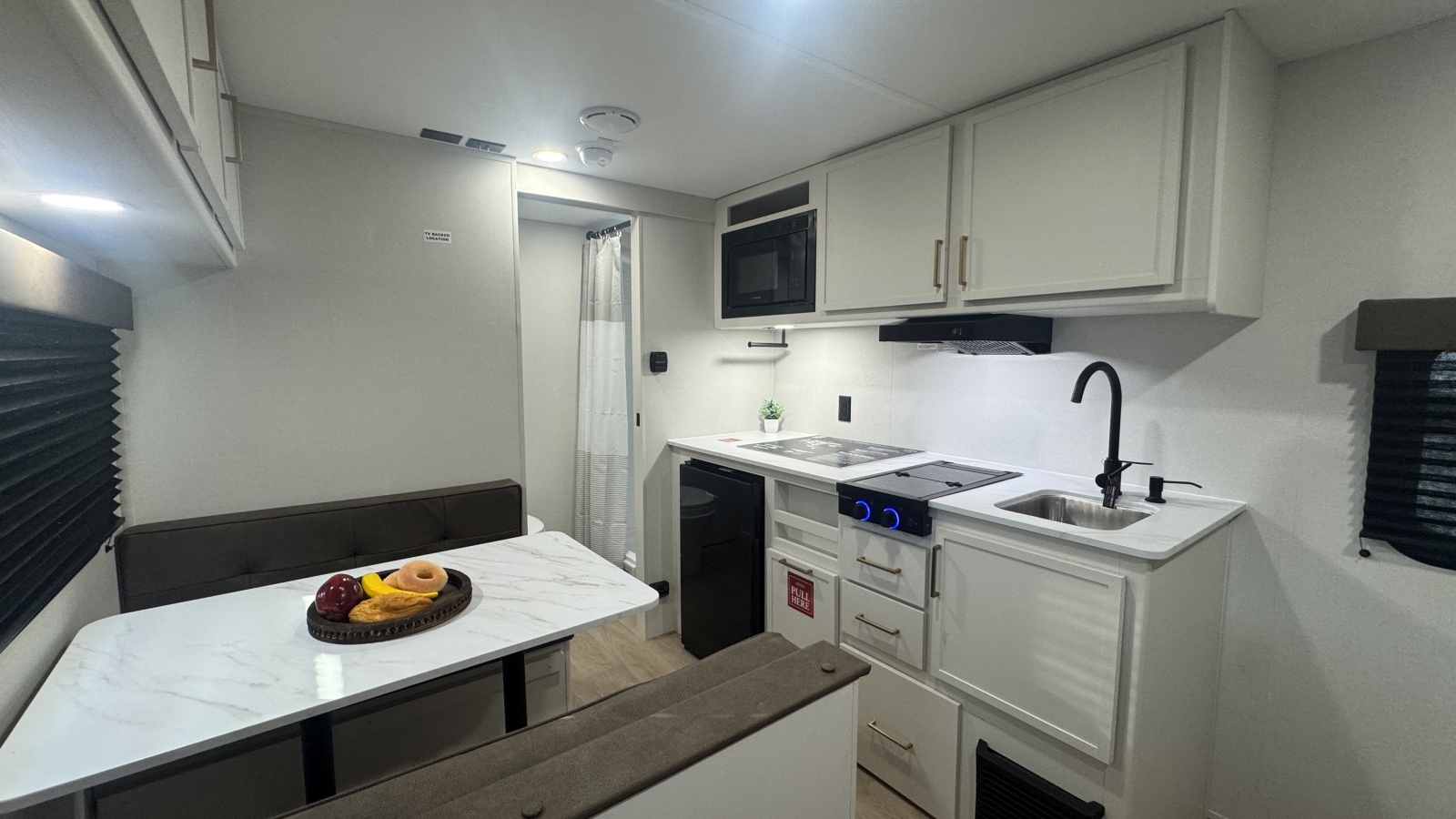 2026 Grand Design Transcend ONE 151RB - Image 9