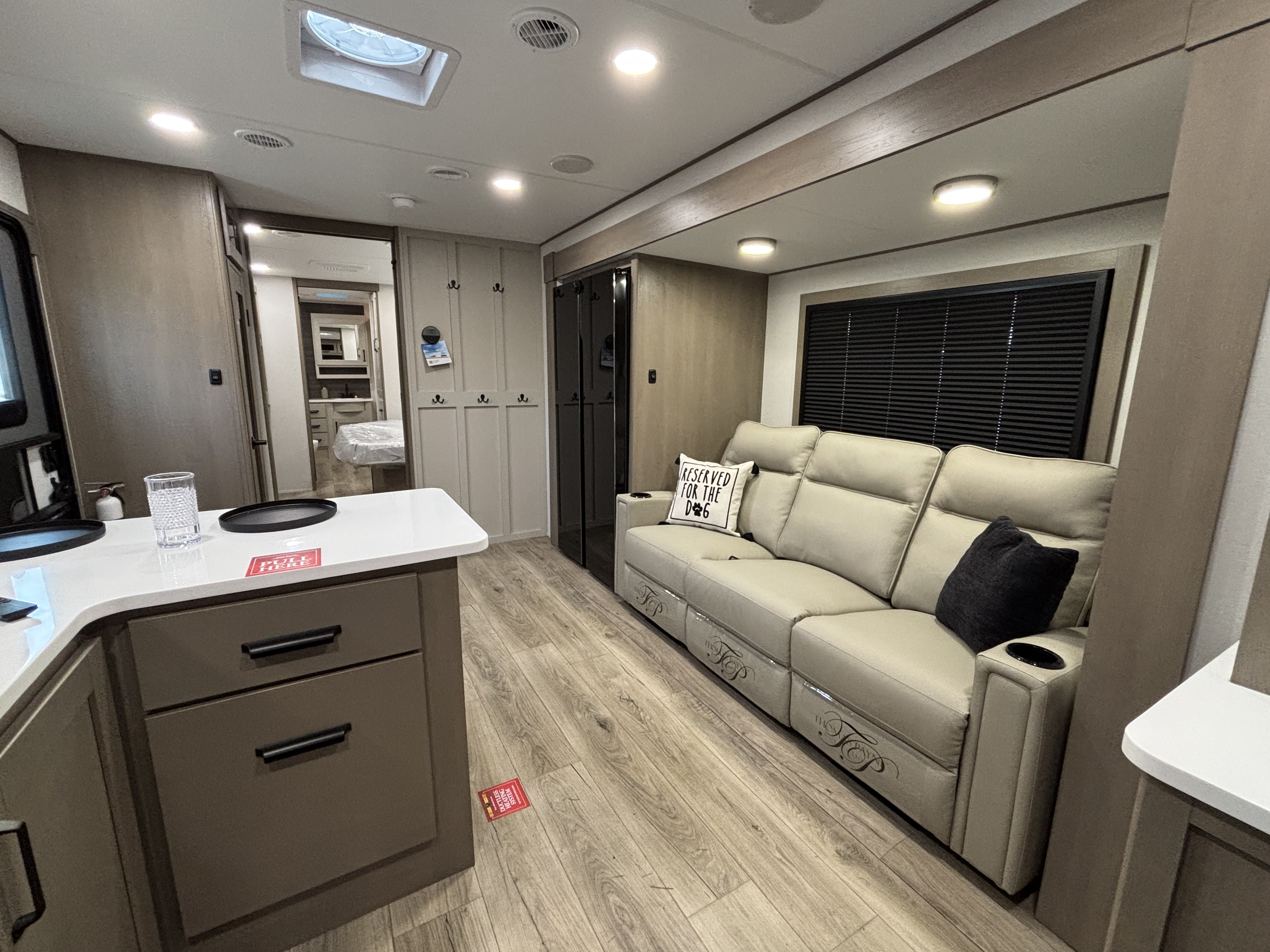 2026 Grand Design Reflection Travel Trailer 322FKTS - Image 14