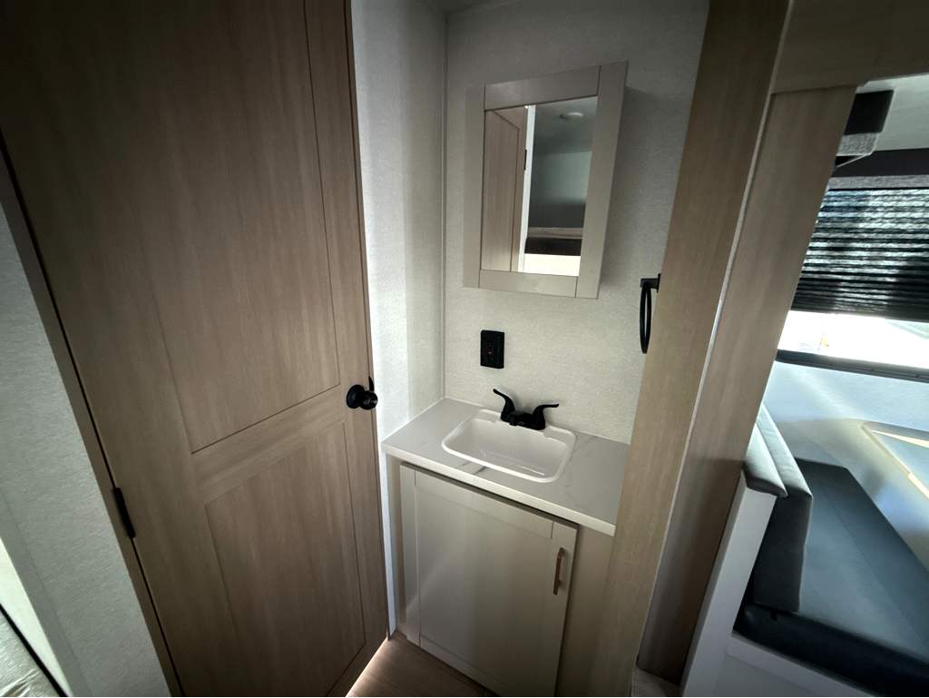2027 Jayco Jay Flight SLX 261BHS - Image 18