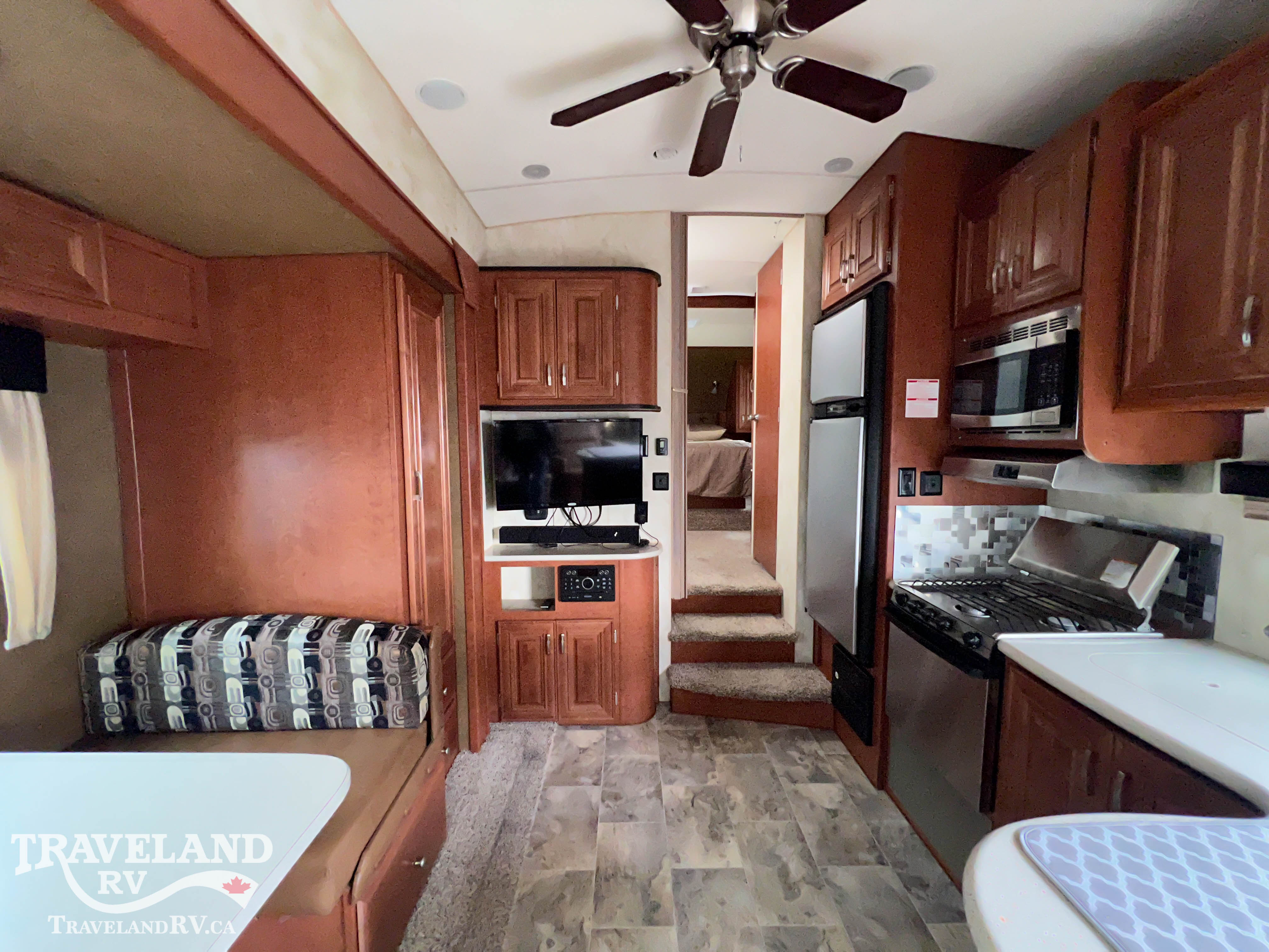 2018 Northwood Fox Mountain 235RLS - Image 5