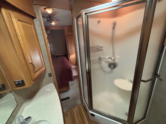 2007 WINNEBAGO TOUR 40TD - Image 22