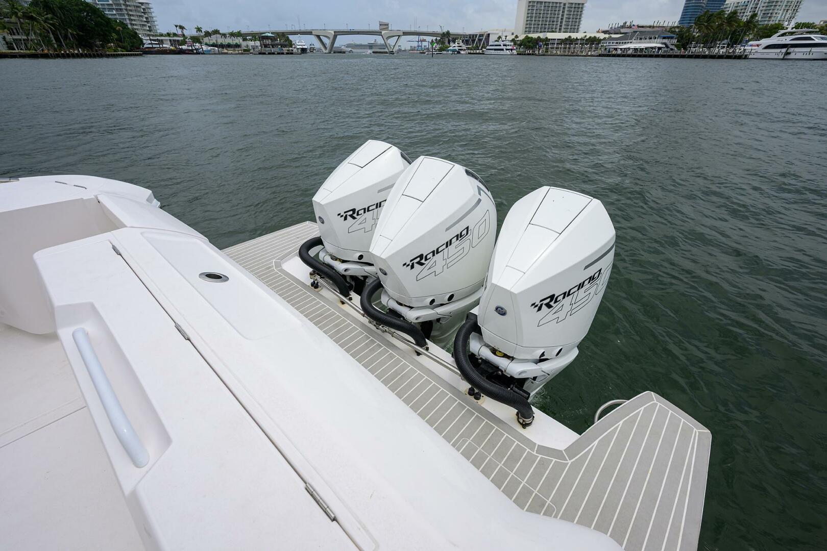 2023 Intrepid 41 Valor - Image 13