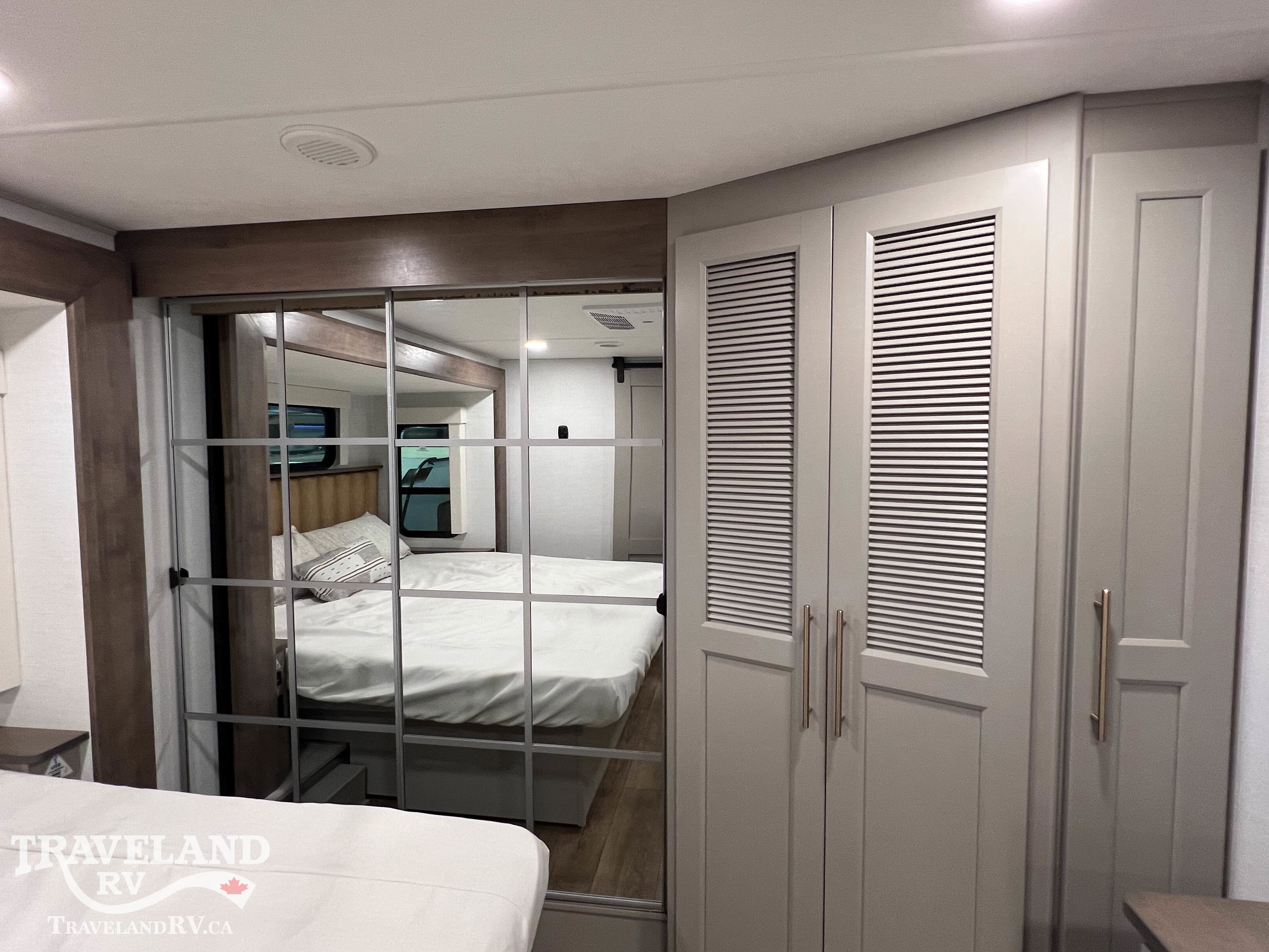2026 Alliance RV Paradigm 310RL - Image 23
