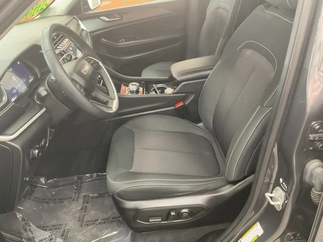 2023 Jeep Grand-Cherokee-L Laredo Altitude 4x4 - Image 13