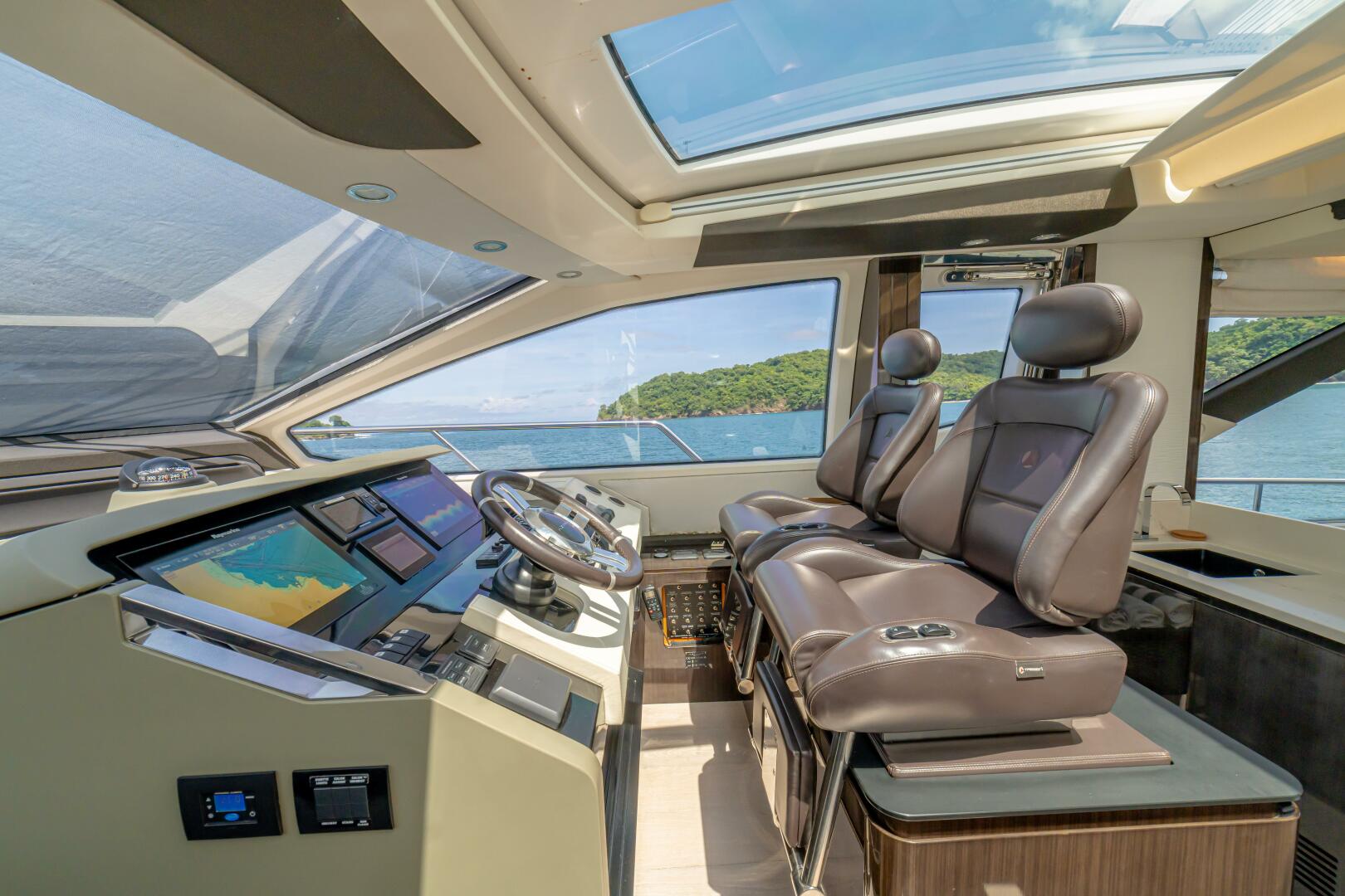 2017 Azimut 77S - Image 3