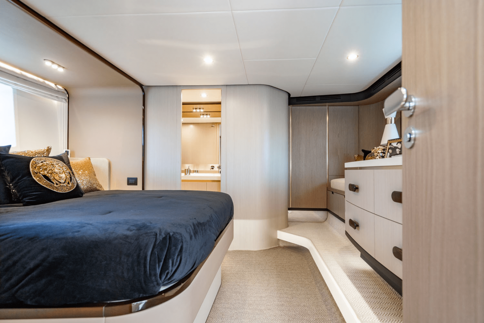 2024 Azimut 60 FLY - Image 23