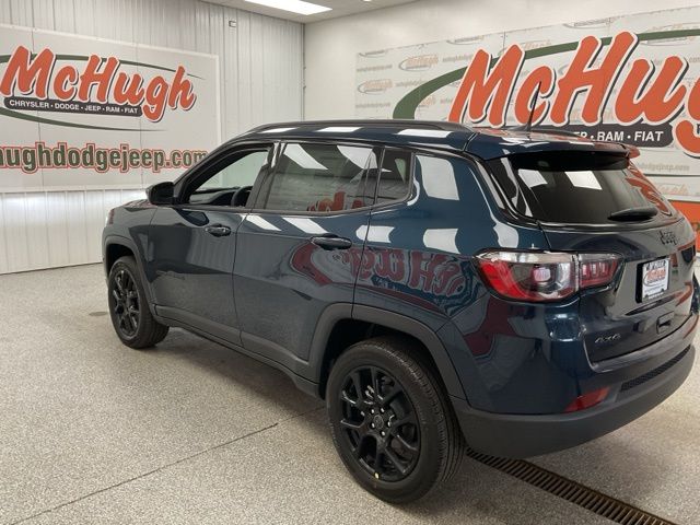 2026 Jeep Compass Latitude Altitude 4x4 - Image 5
