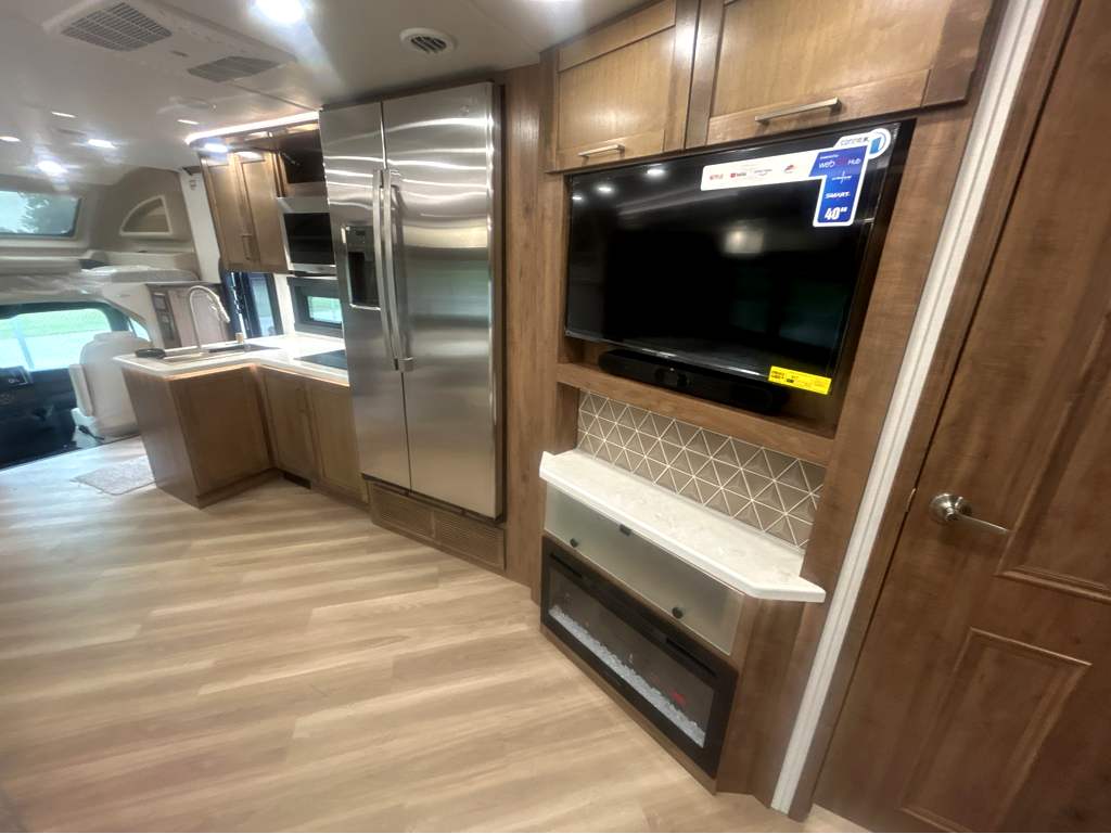 2026 ENTEGRA COACH ACCOLADE 37K - Image 35