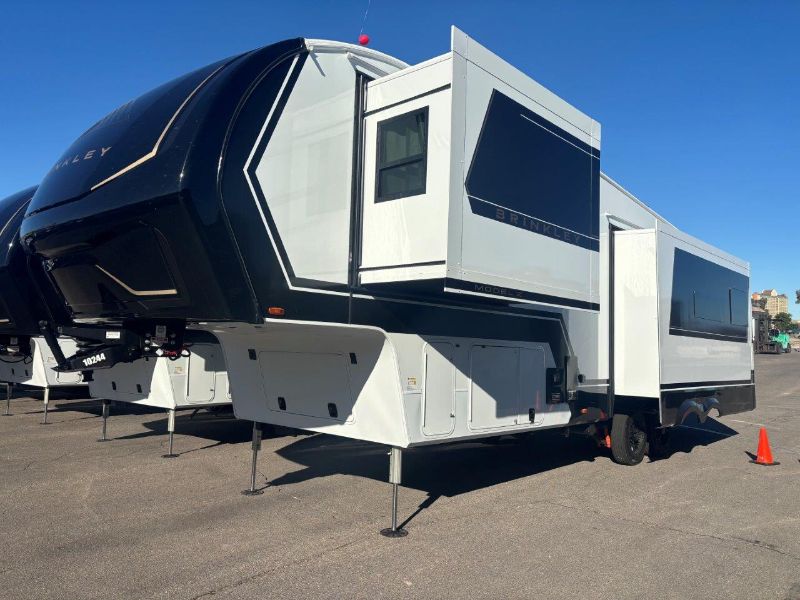 2026 Brinkley RV Model Z 3100 - Image 2