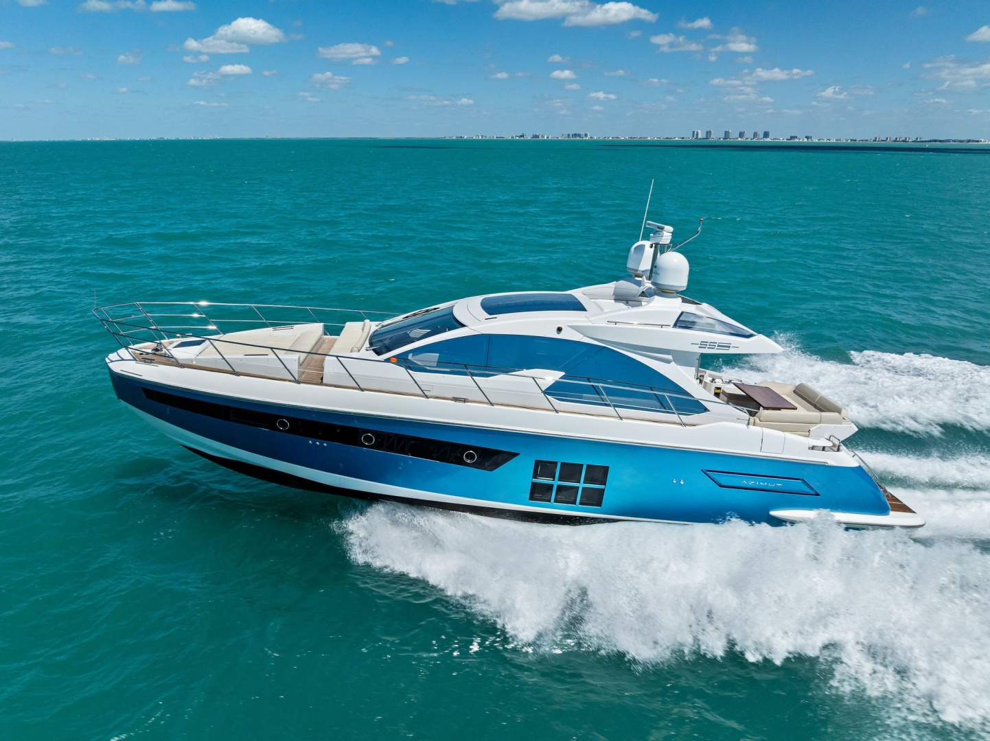 2015 Azimut 55S - Image 13