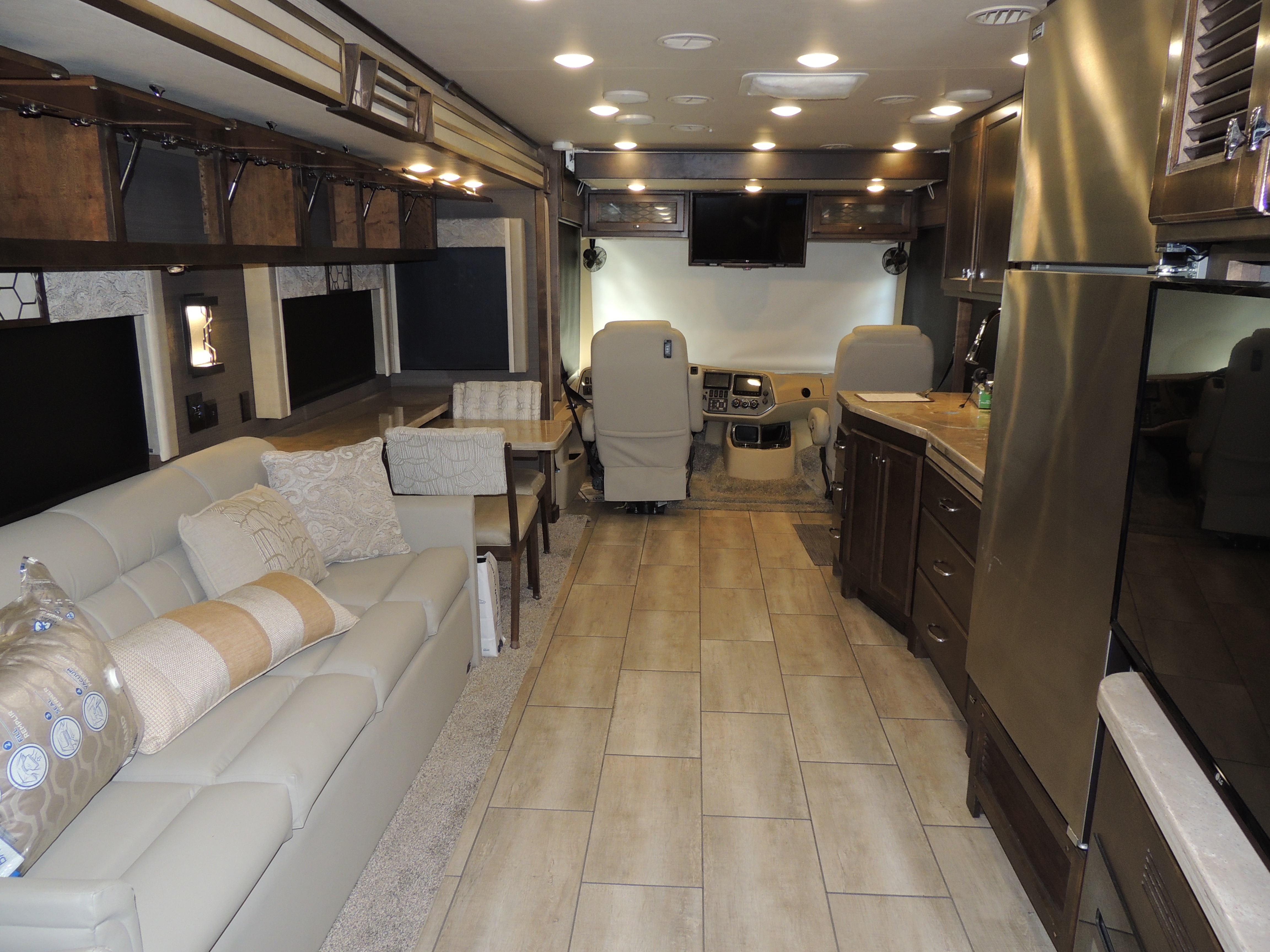 2020 Tiffin Allegro OPEN ROAD - exterior 5