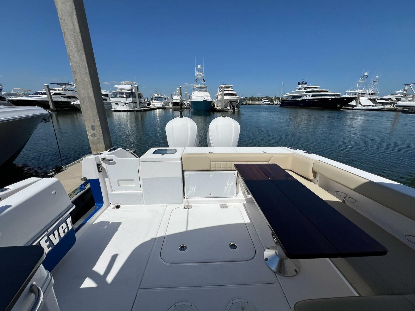 2019 Everglades 340 Dual Console - Image 4