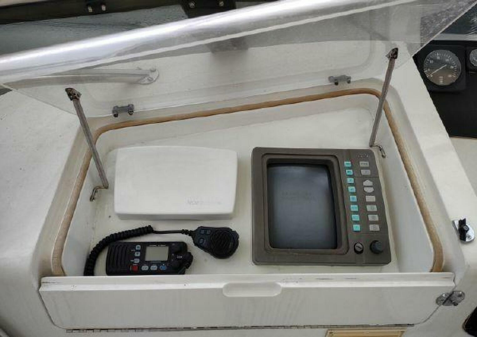 1996 Hatteras 50' Sport Deck - Image 77