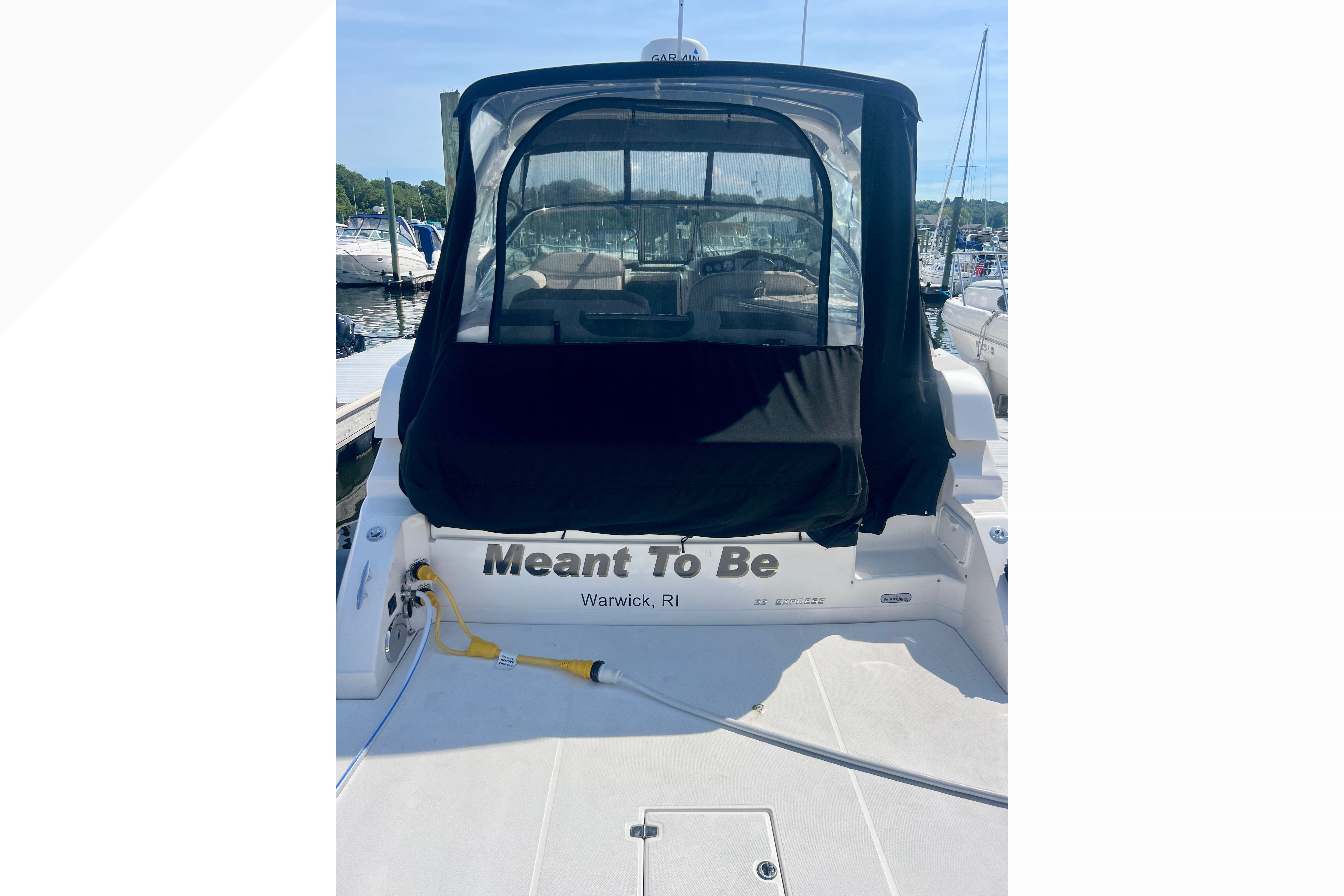 2017 Regal 33 Express - Image 7