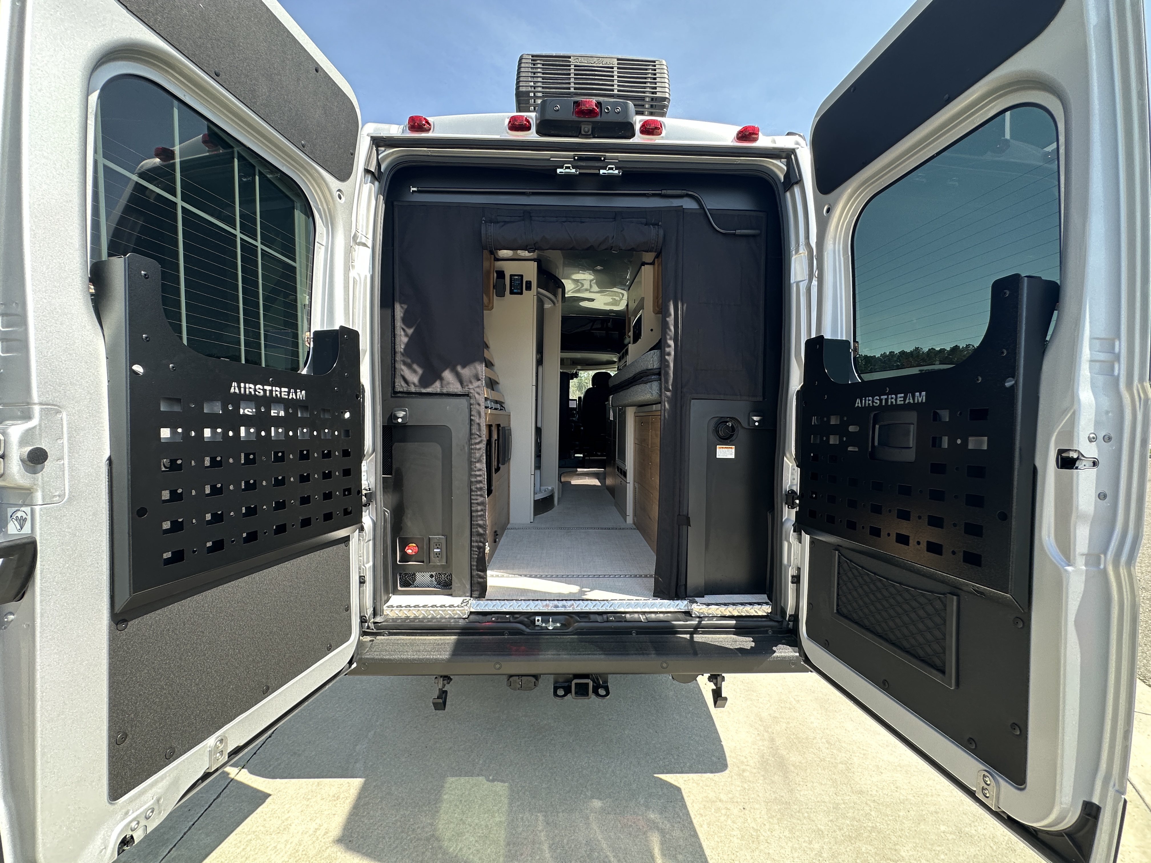 2026 Airstream Rangeline Pop Top - Image 6