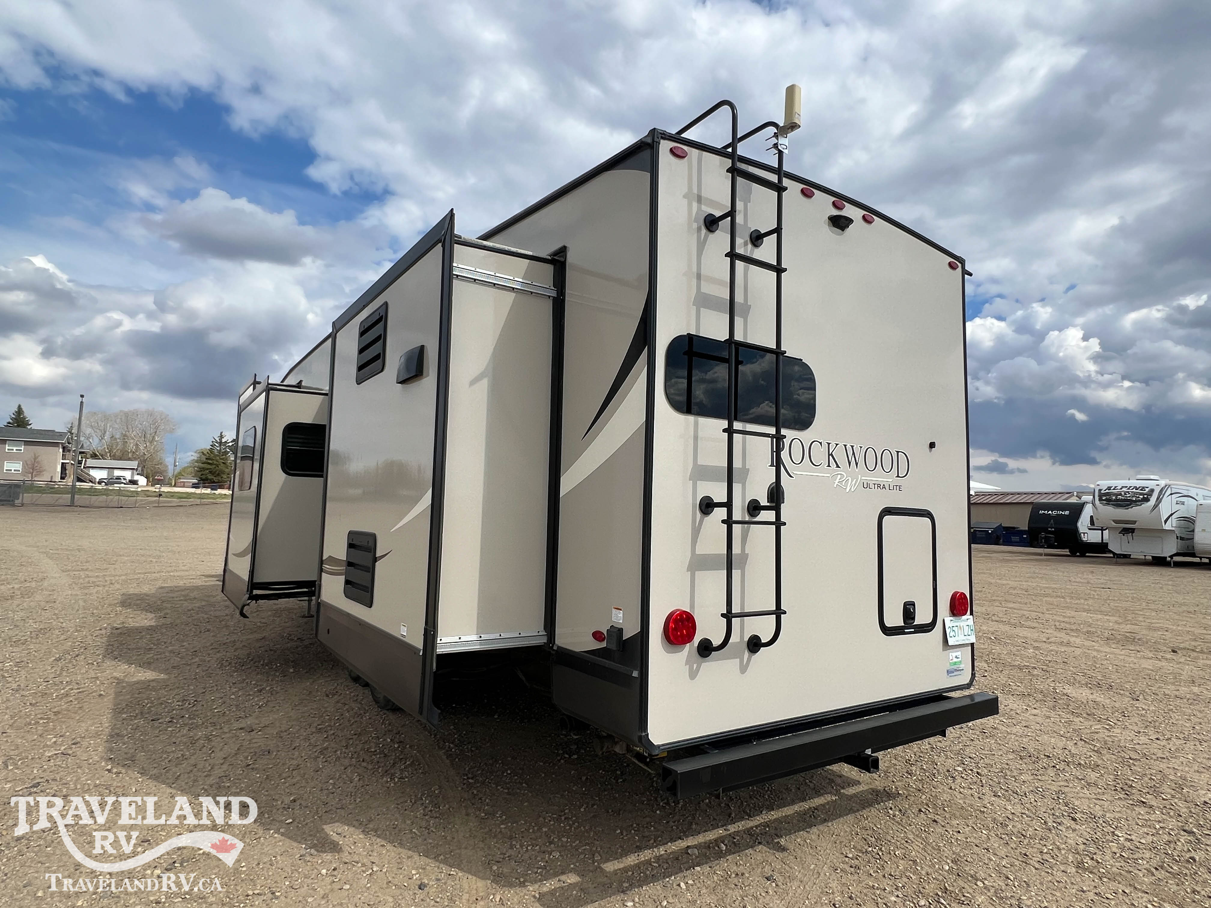 2020 Forest River Rockwood Signature Ultra Lite 2896MB - Image 8