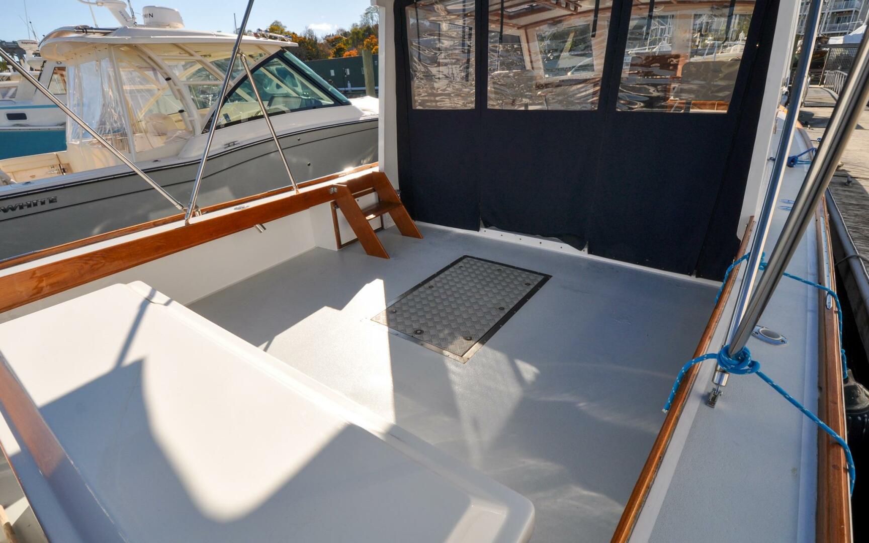 2001 Wilbur 34 - Image 16