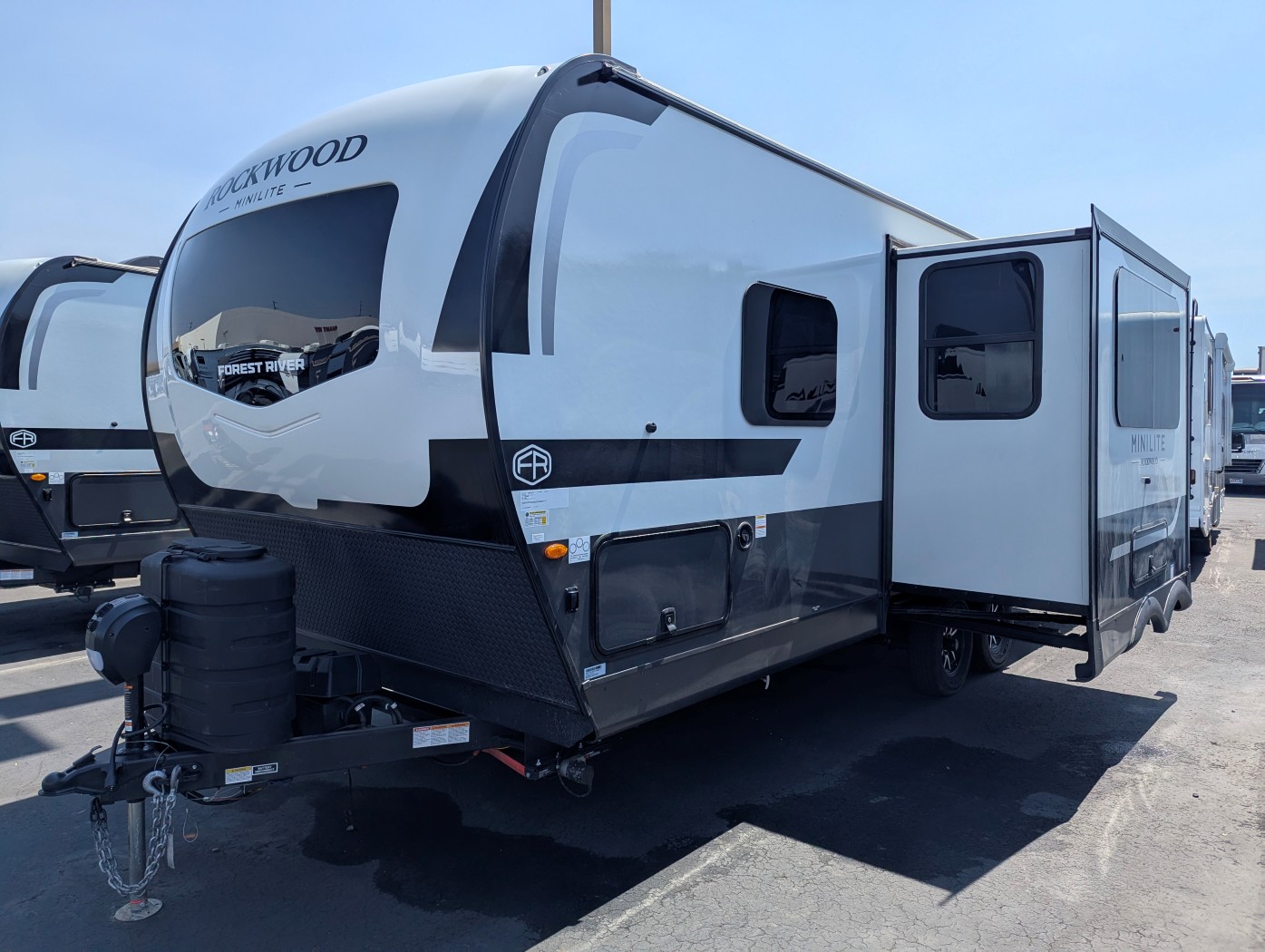 2026 Forest River Rockwood Mini Lite 2520BH - Image 3