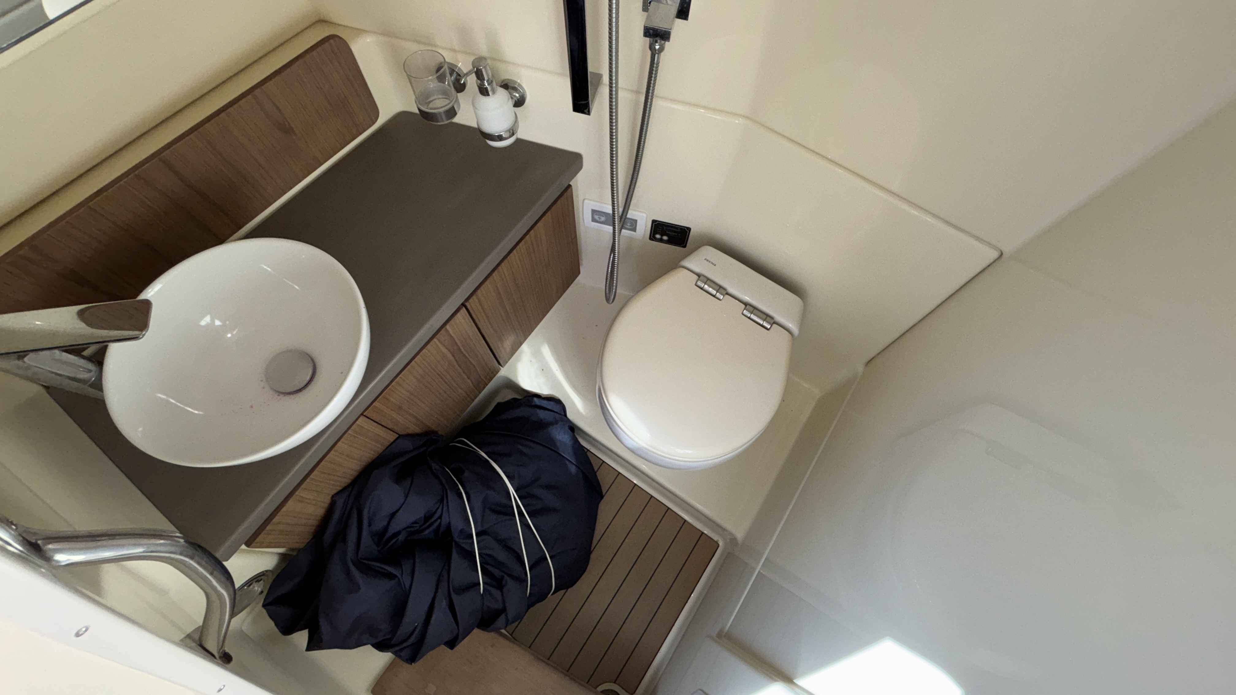 2021 Chris Craft 35 Calypso - Image 58