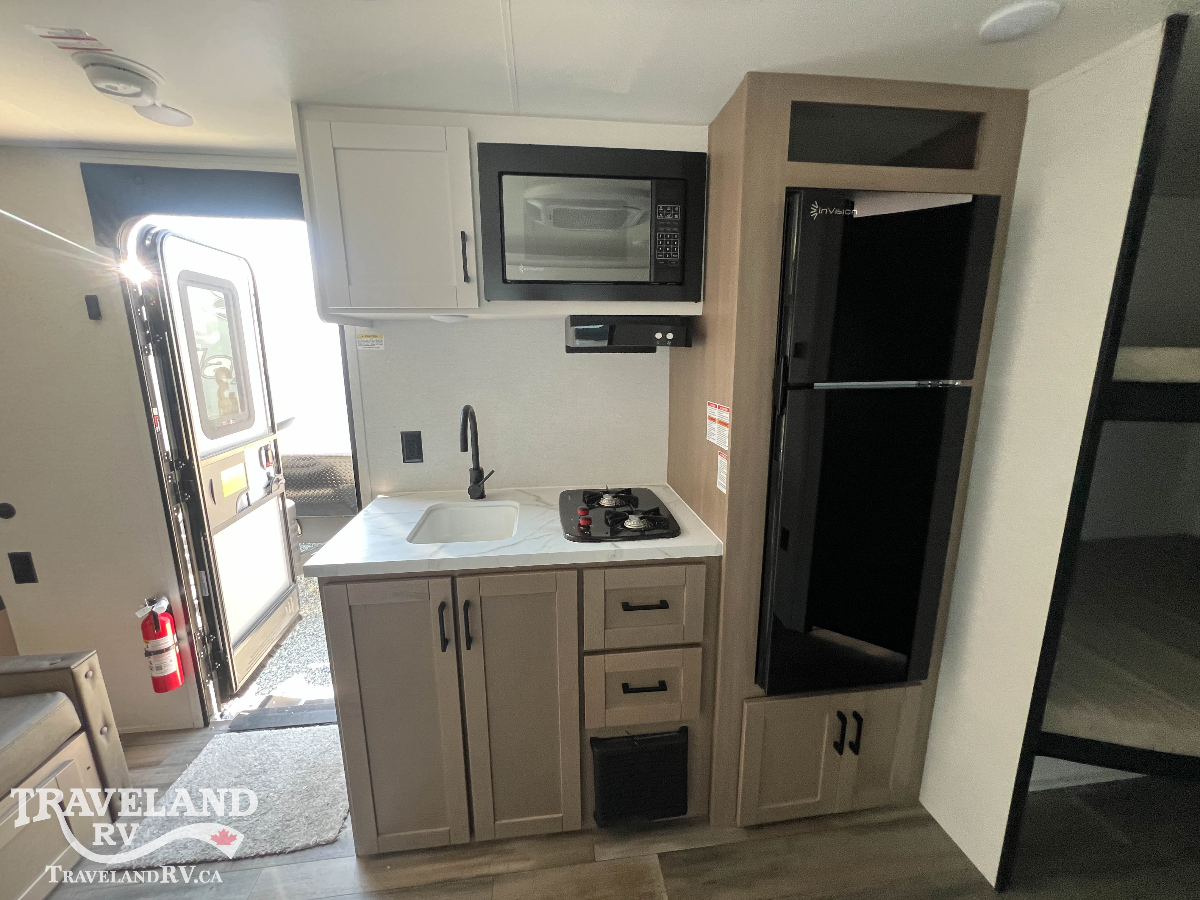 2027 Highland Ridge Colt 18MBS - Image 10