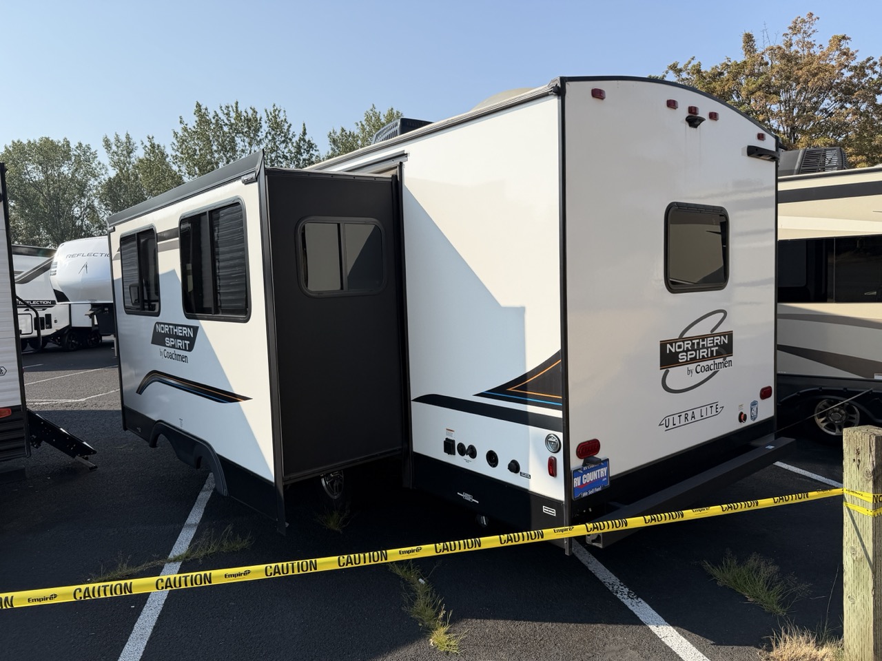 2024 Coachmen Northern Spirit Ultra Lite 2557RB - Image 3