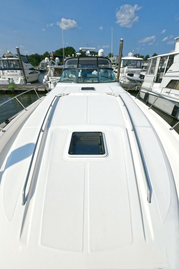 2000 Sea Ray 460 Sundancer - Image 9