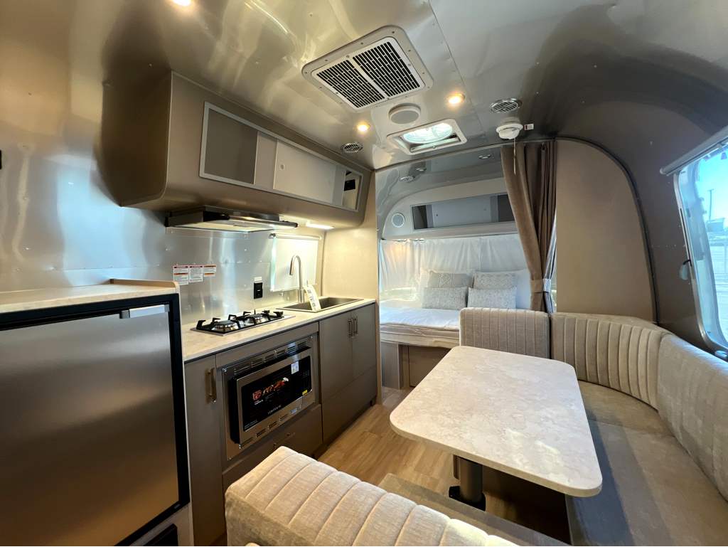 2027 AIRSTREAM CARAVEL 22FB - Image 5