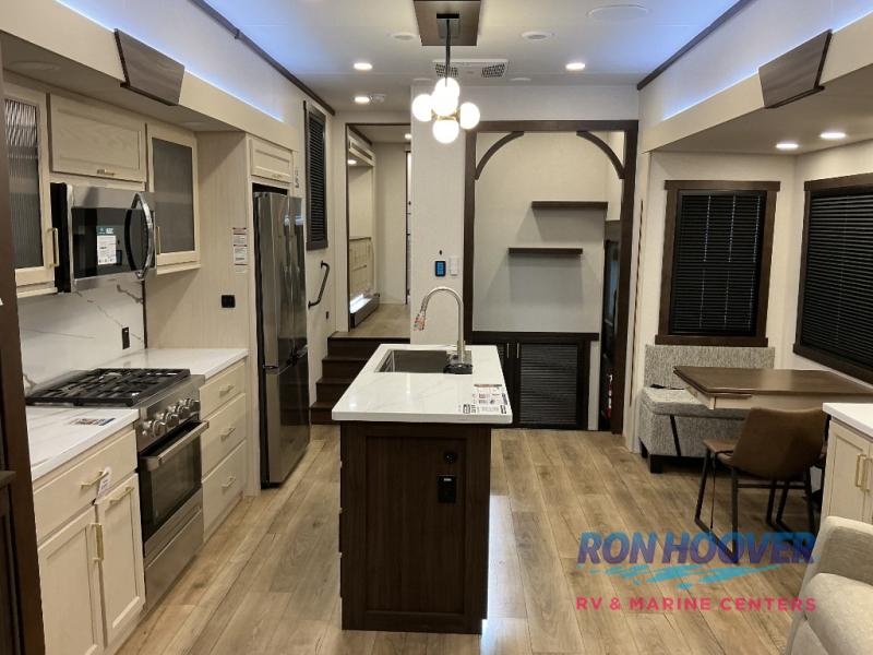 2026 FOREST RIVER 383FB - Image 21