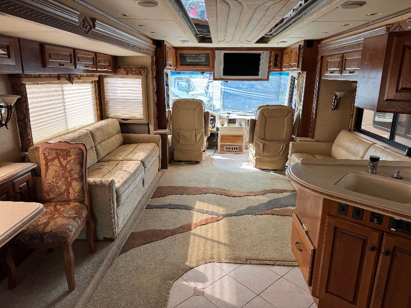 2004 Monaco Executive 40PBT - Image 24