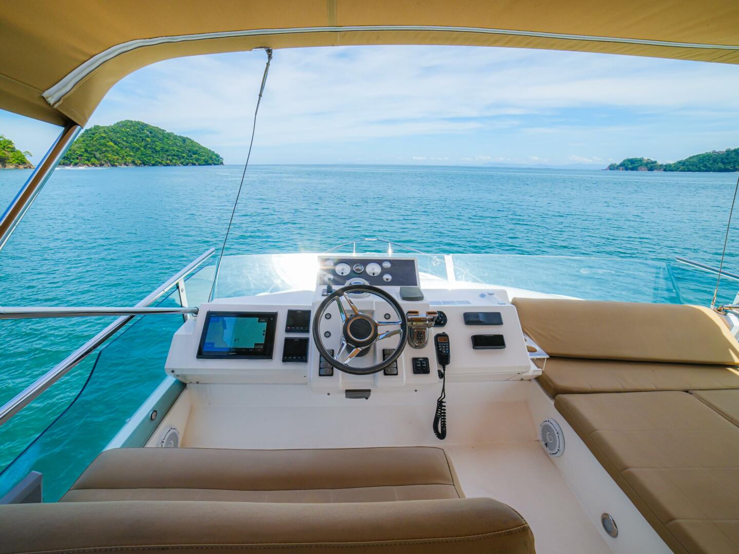 2014 Fairline 50 - Image 3