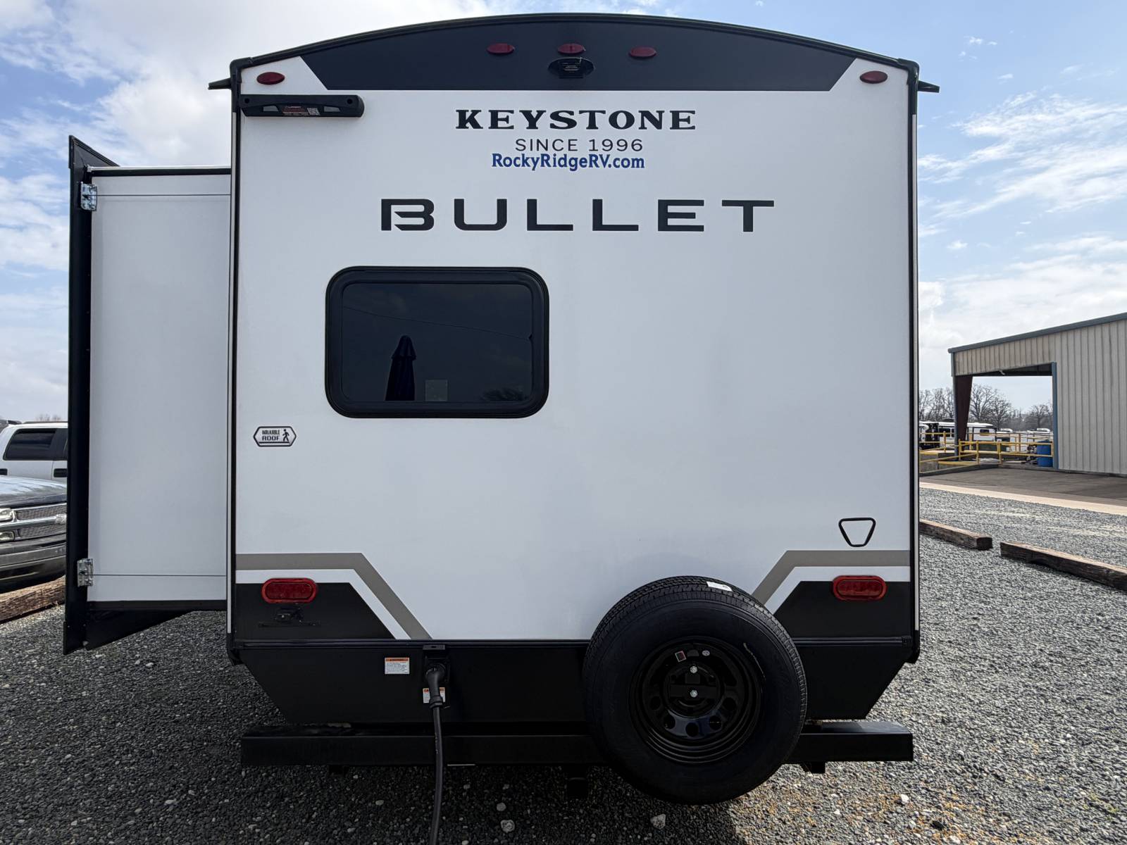 2026 Keystone Bullet Premium 330BKQ - Image 6