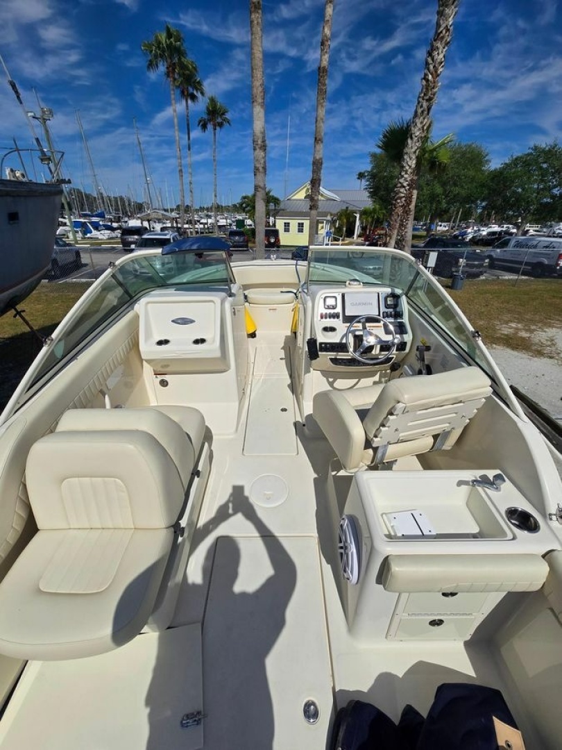 2008 Hydra-Sports 2200 DC - Image 2
